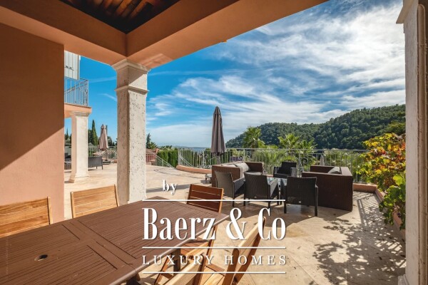 photo 2 Beautiful Property with Panoramic Sea view