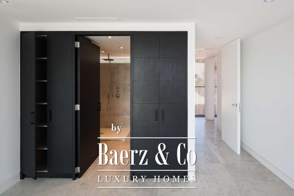 photo 11 Beautiful luxury home in Cap Martinet, Cap Martinet