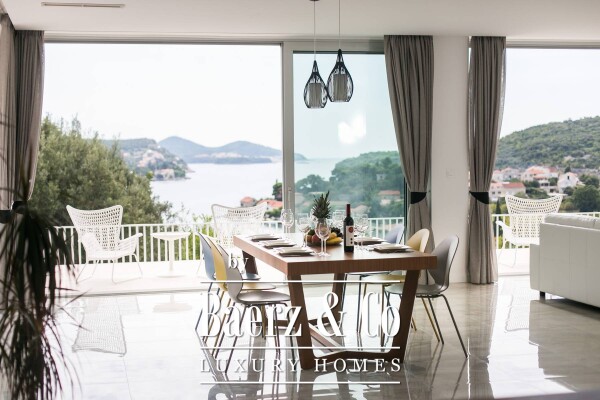 photo 2 Dubrovnik, Zaton - urban villa 415 m2 with pool and sea view