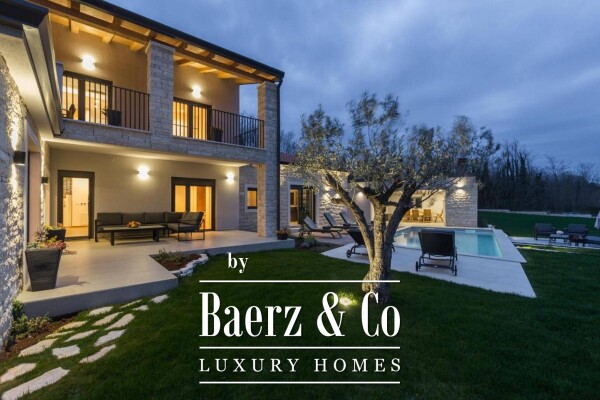 photo 9 Sveti Lovreč, a beautiful villa with a swimming pool on a landscaped garden of 1874m2