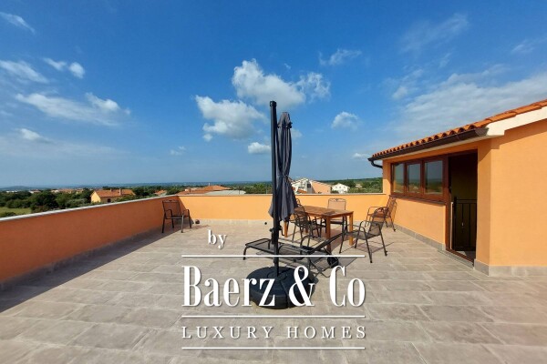 photo 3 Galižana, apartment house with garage and olive grove