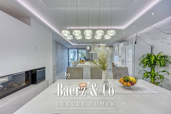 photo 6 Rovinj, an impressive family villa with a pool located in a quiet location