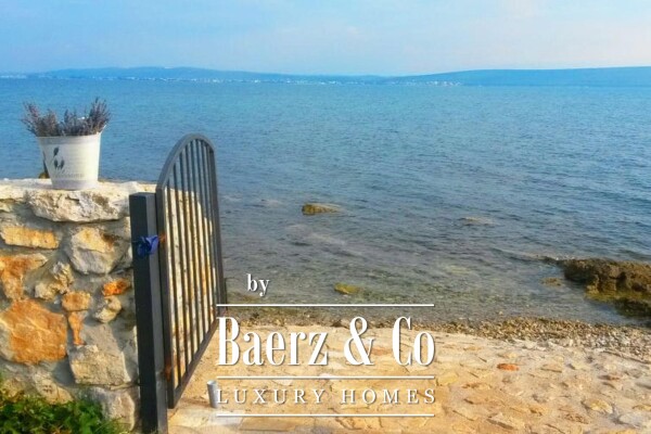 photo 1 Pašman, Dobropoljana, beautiful house by the sea