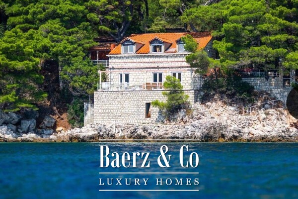 photo 4 Island of Koločep (Dubrovnik), villa with an exclusive position, first row to the sea