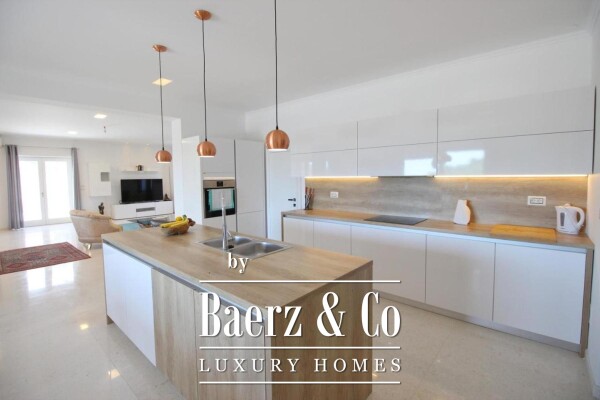 photo 10 Istria, Kanfanar, beautiful house NKP 280 m2 on a large property of 1900 m2