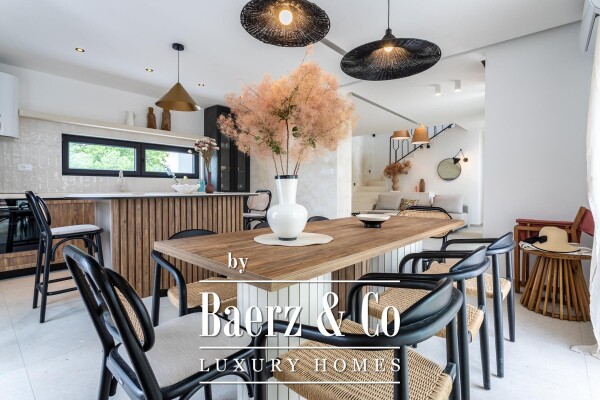 photo 2 Šibenik, luxuriously decorated villa with swimming pool