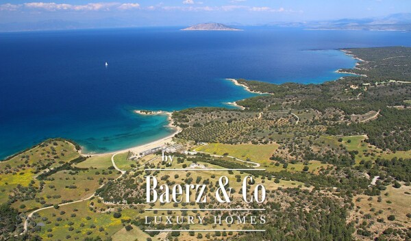 photo 4 Unique Peninsula