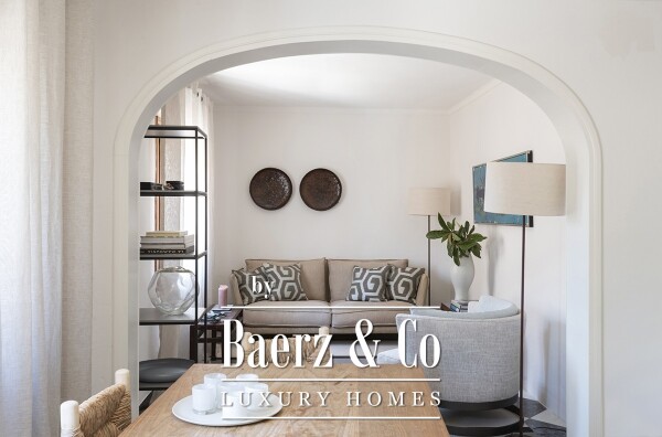 photo 9 Boutique townhouse with stunning views and rental license