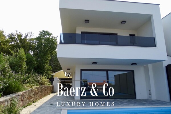 photo 33 Njivice, two-story apartment in a villa with a pool, gross living area 161,50m2