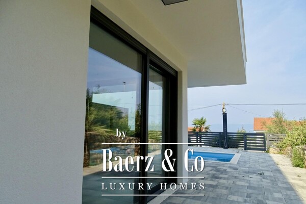 photo 35 Njivice, two-story apartment in a villa with a pool, gross living area 161,50m2