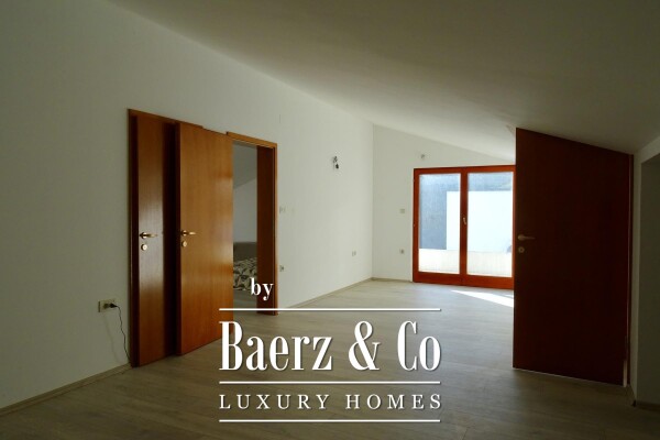 photo 16 Opatija, House with Three Apartments in an Excellent Location