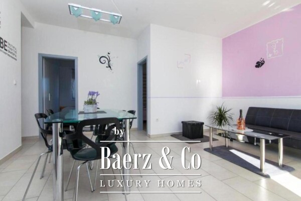 photo 5 Šibenik area, house with swimming pool, 6 rooms on two floors, 285 m2