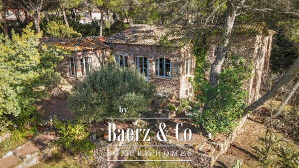 photo 9 Exceptional Villa between Cannes & St Tropez – Close to the beach – Set on a 10,000 m² Park