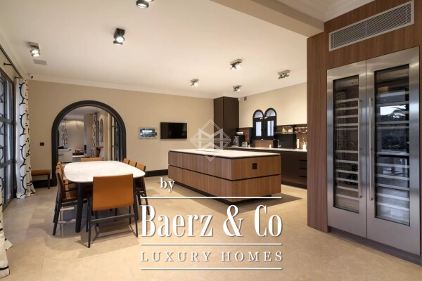 photo 8 Joint sole agency. Elegant Provencal villa in a closed estate