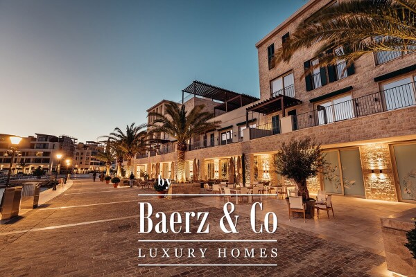 photo 5 Luxurious Three Bedroom Apartment with a Seaview