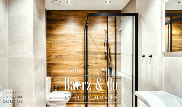 photo 9 Modern House in Voula