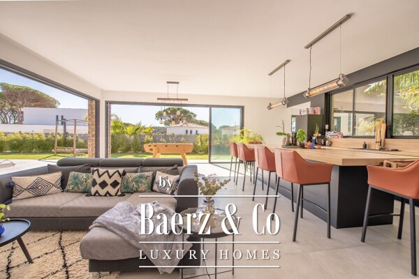 photo 8 Contempory luxury Villa