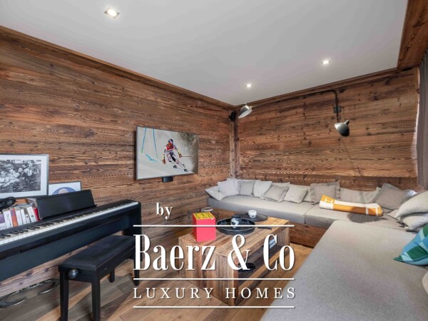 photo 13 Exceptional Chalet - Six Bedrooms - Panoramic Views and Close to the Village Centre