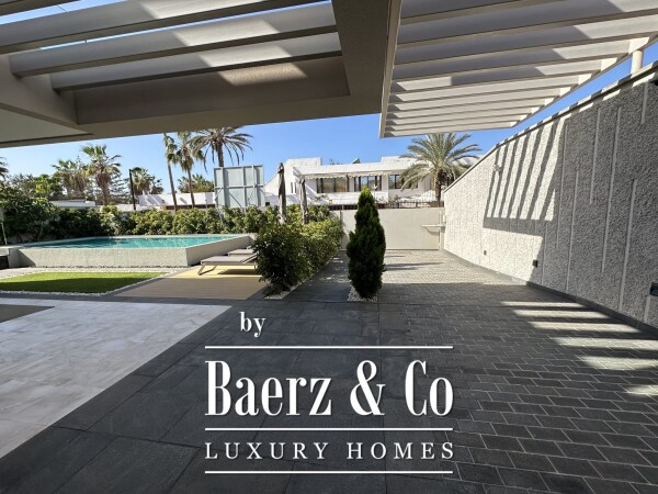 photo 18 Exceptional Luxury Villa Just Steps from the Beach