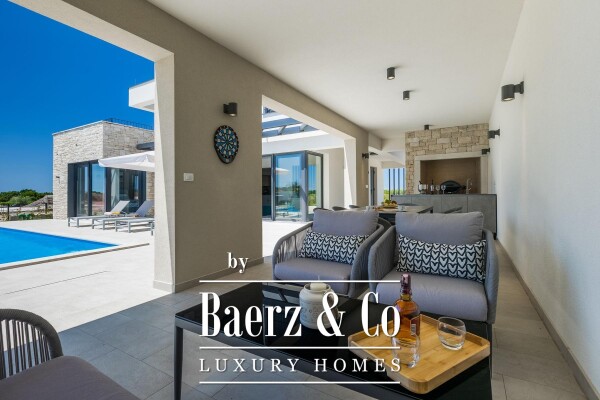 photo 17 Istria, Brtonigla, modern villa with swimming pool and jacuzzi