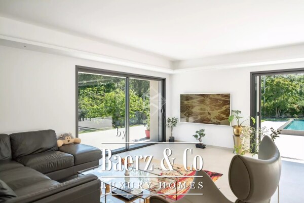 photo 14 Valbonne superb contemporary villa