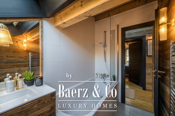 photo 15 OFF MARKET - Beautiful 6 bedroom luxury chalet - Mountain view