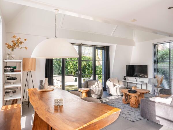 photo 2 Burgemeester Peecklaan 8 001