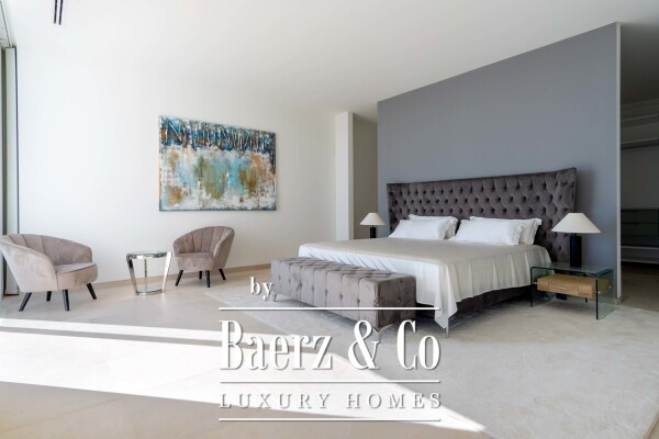 photo 14 Modern seafront villa in Cala Vinyes