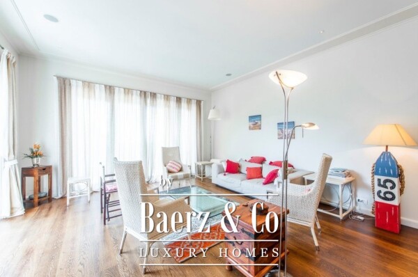 photo 6 Spacious Apartment with a Sea View in Tivat