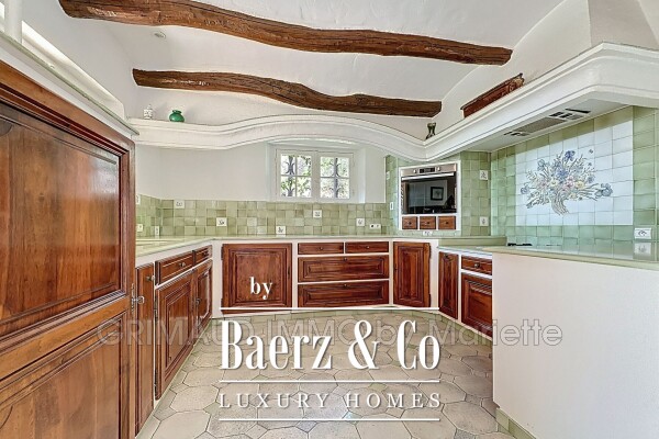 photo 6 Charming Provençal house with a view of the castle and swimm