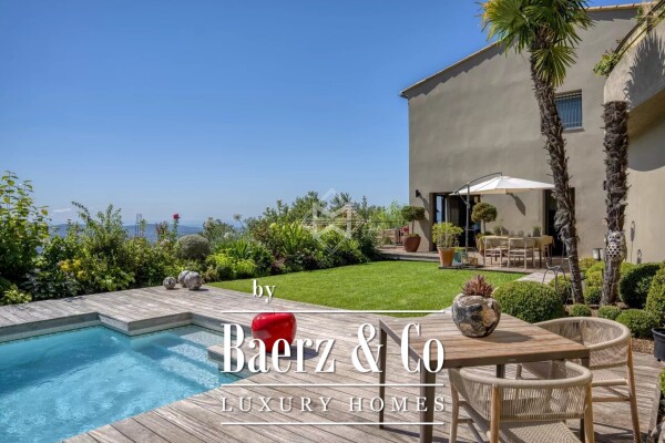 photo 3 Panoramic sea view