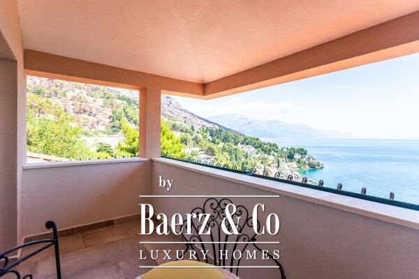 photo 22 Mimice, jedinstvena vila s bazenom i idiličnom okućnicom