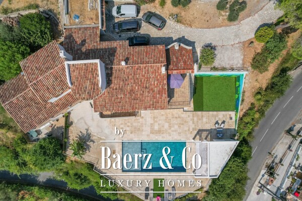 photo 32 ONLY 7 MINUTES FROM NICE LINGOSTIÈRE – BEAUTIFUL FAMILY VILLA WITH POOL