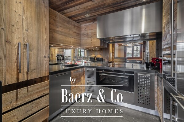 photo 4 4-bedroom-apartment - Heart of the Vieux Village