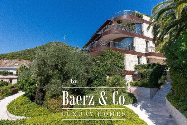 photo 3 Luxurious Apartment in a 5* Hotel in Budva