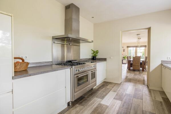 photo 18 Hoevensestraat 10