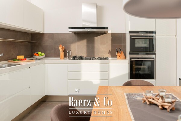 photo 7 Podstrana, luxury four bedroom apartment with a beautiful sea view and 2 garages