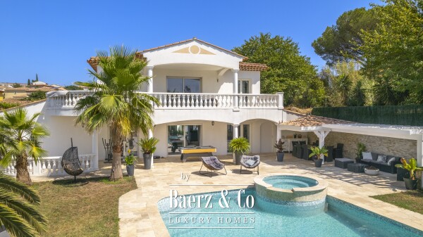 photo 3 Fréjus – Stunning 172 m² Villa for Sale 4 Bedrooms | Pool & Jacuzzi | Secure Private Estate