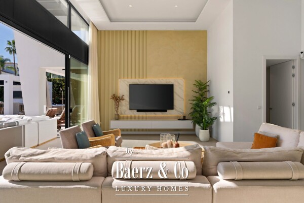 photo 12 Villa - Nueva Andalucia - Marbella - Ref: 8697