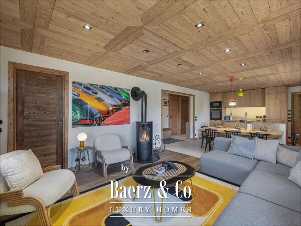 photo 1 Superb renovated apartment of 90.98 sqm - 3 bedrooms