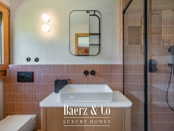 photo 9 Superb renovated apartment of 90.98 sqm - 3 bedrooms