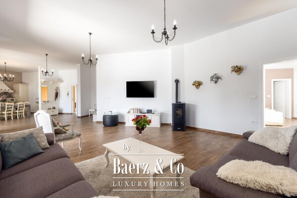 photo 6 Svetvinčenat, Two Modern Villas with Infinity Pools and Saunas - An Established Tourism Investment