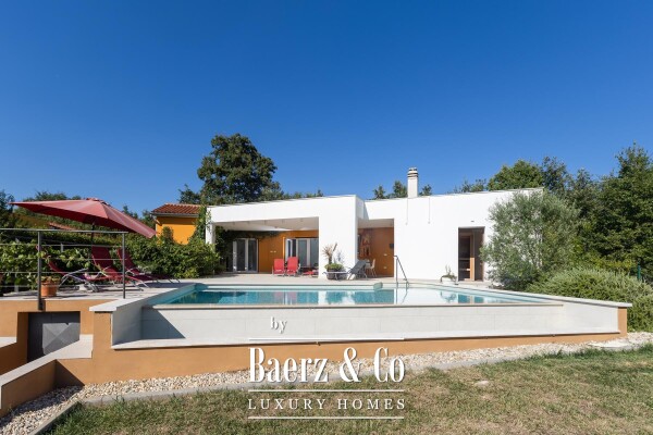photo 12 Svetvinčenat, Two Modern Villas with Infinity Pools and Saunas - An Established Tourism Investment