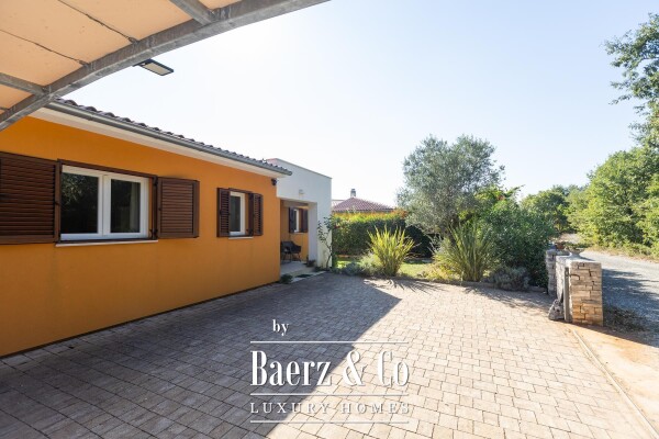 photo 28 Svetvinčenat, Two Modern Villas with Infinity Pools and Saunas - An Established Tourism Investment
